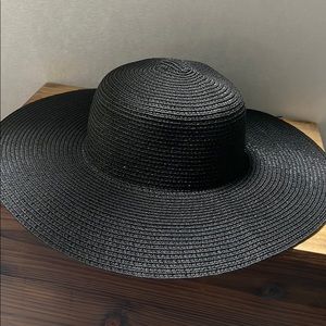 Black sunhat